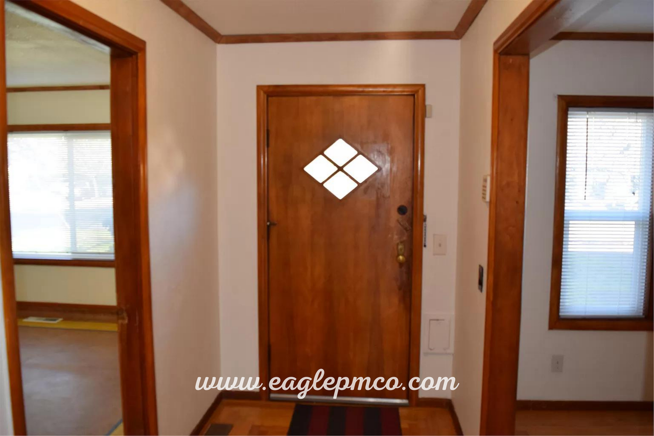 5710 Se Woodstock Blvd #1 - Photo 2 of 24