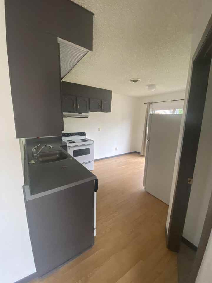 1104 1104 East Avenue ( 1104 Residences) - 5 #5 - Photo 3 of 12