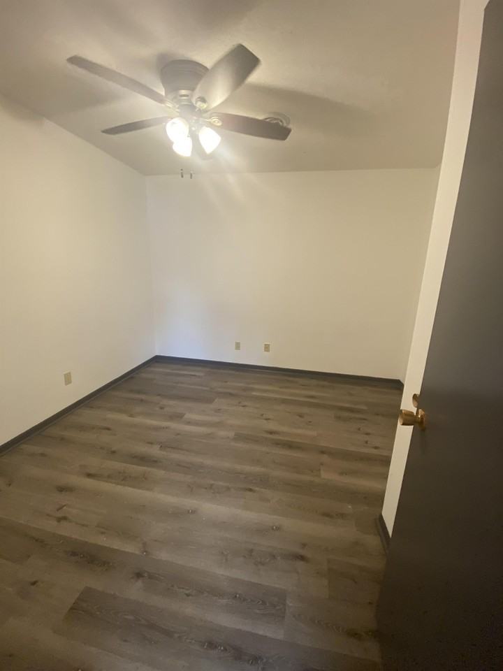 1104 1104 East Avenue ( 1104 Residences) - 5 #5 - Photo 7 of 12