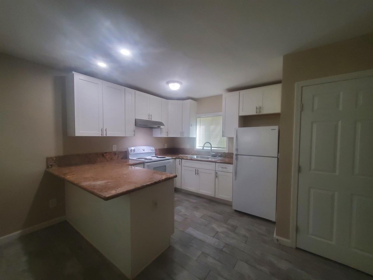 5781 Arboga Rd #B - Photo 2 of 7