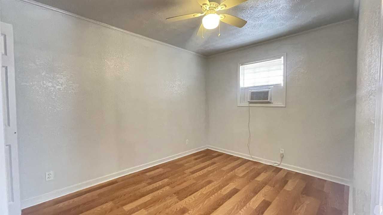 5689 Atlee Ave #1 - Photo 6 of 13