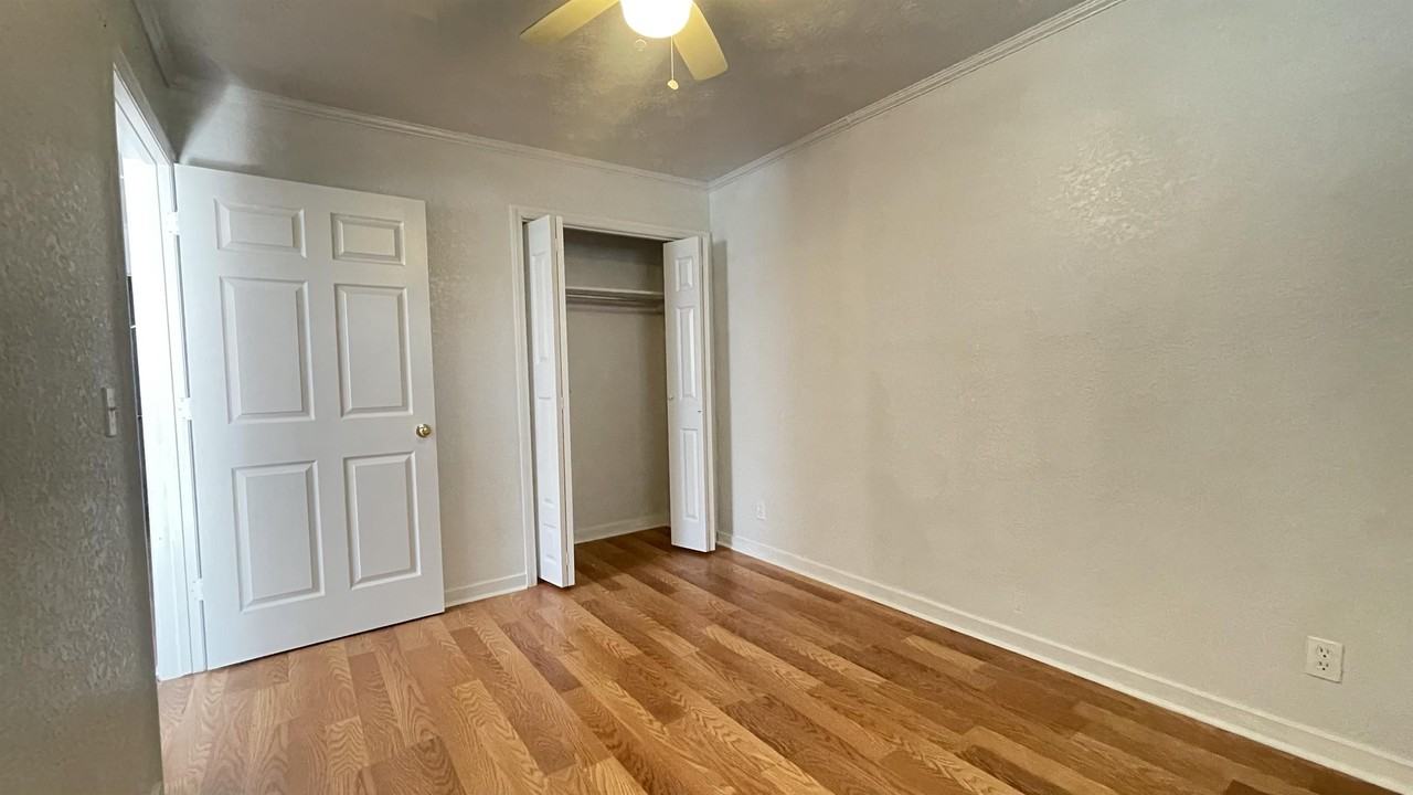 5689 Atlee Ave #1 - Photo 7 of 13