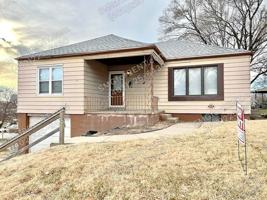 featured image of 2124 S 42nd St #1