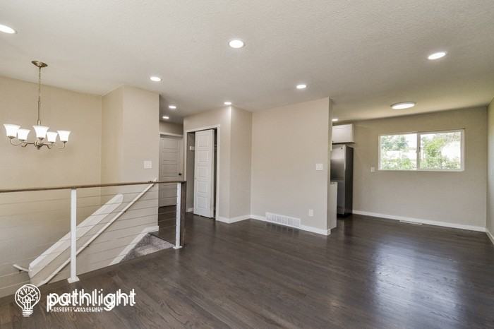 1520 Maxwell St - Photo 3 of 18