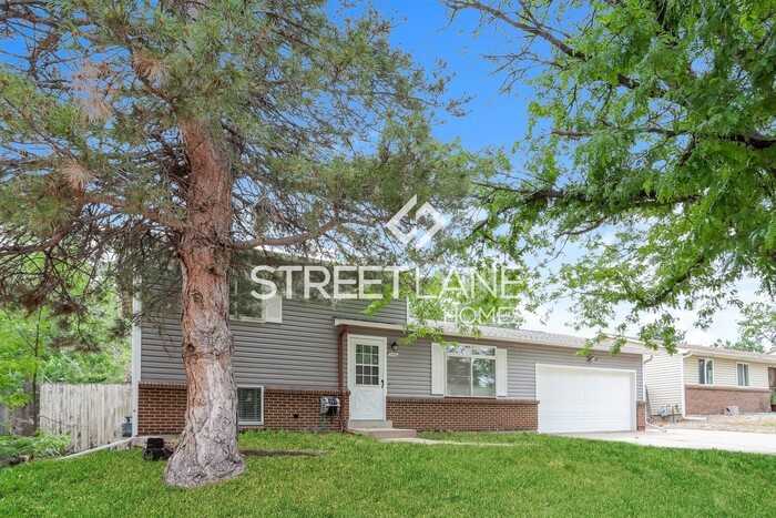 2861 S Mobile St - Photo 2 of 16