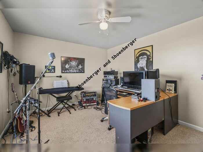 9230 Red Baron Blvd - Photo 3 of 17