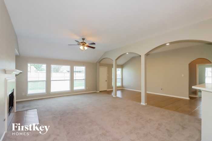 8807 Rocky Knoll Ln - Photo 3 of 15