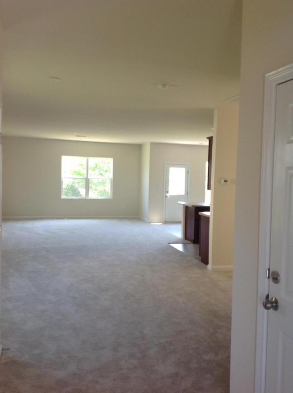 1013 Balmore Dr - Photo 3 of 16