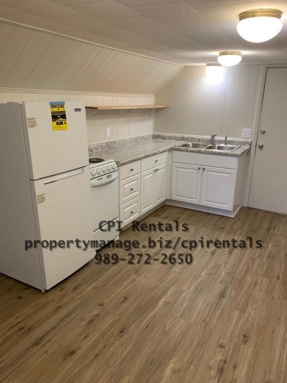 152 W Beech St #E - Photo 2 of 6