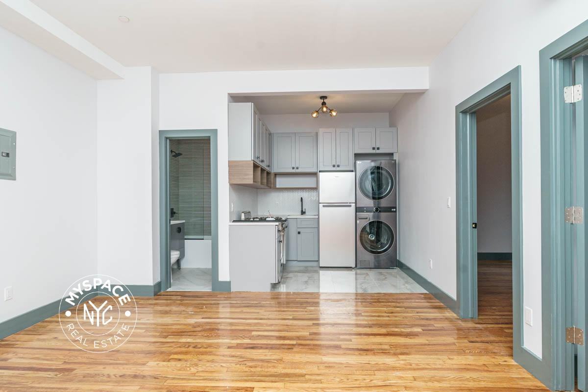 52 Monitor St #3R - Photo 3 of 18