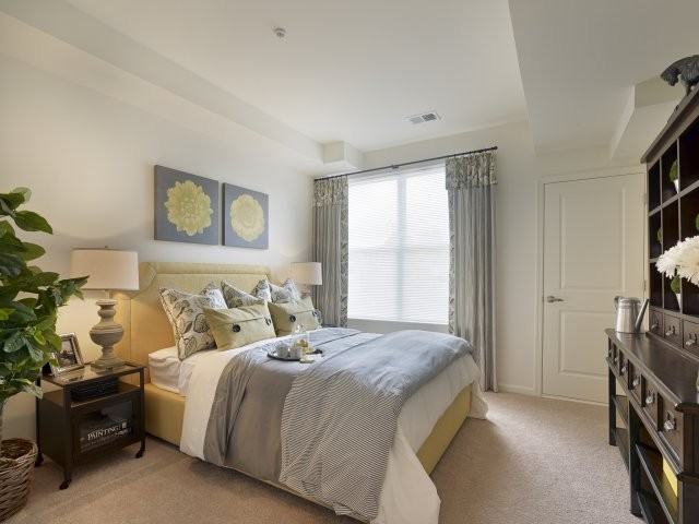 Queens Gate Apartments - Photo 2 of 11