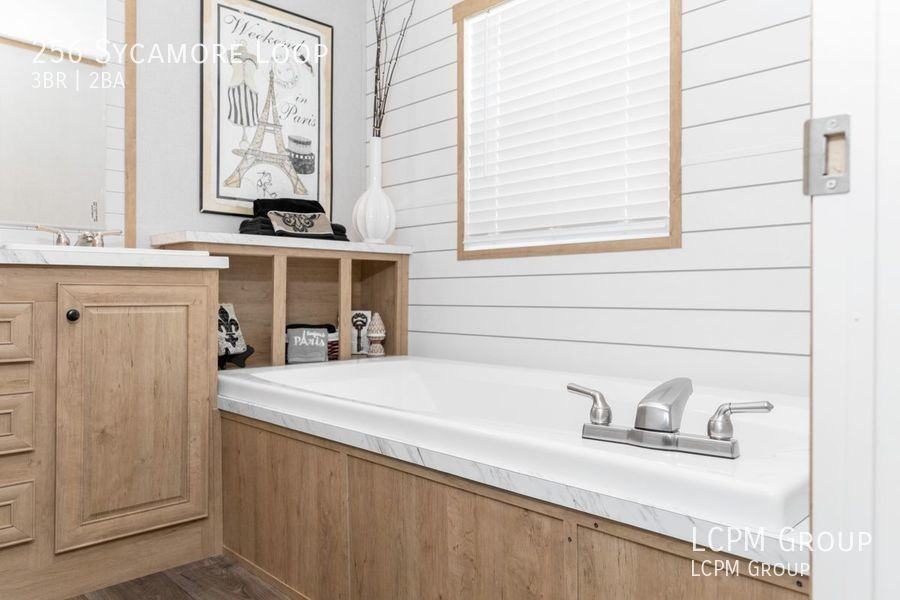 256 Sycamore Loop - Photo 3 of 6