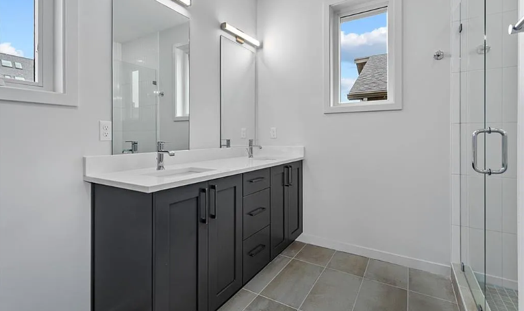 2531 Forest Ave #NA - Photo 2 of 3