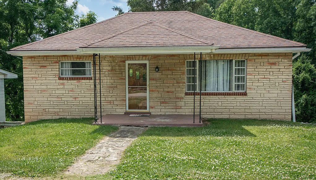 1617 Kenwood Rd #NA - Photo 3 of 3