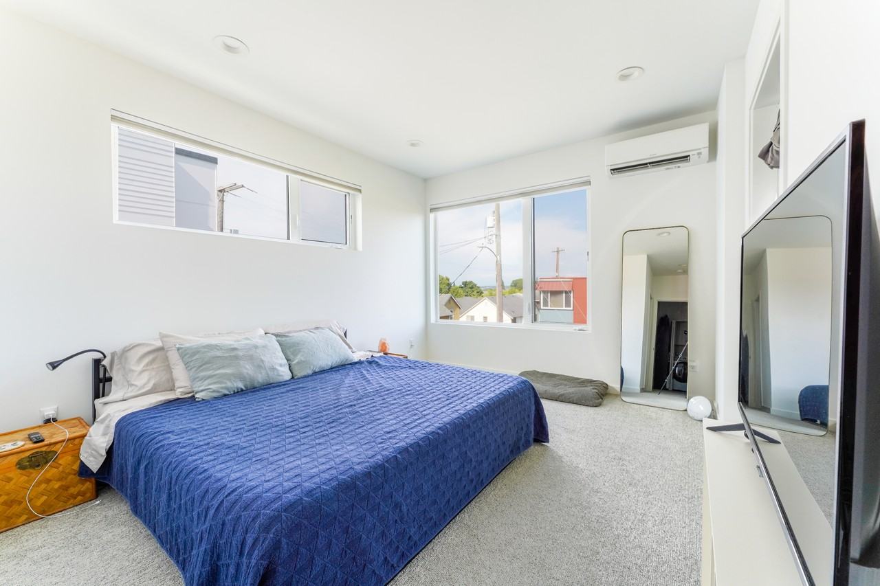 6311 34th Ave Sw #A - Photo 3 of 5