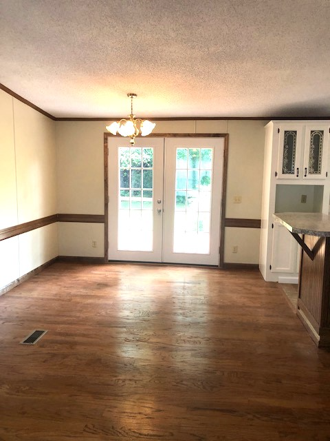 3504 Rock Creek Dr - Photo 3 of 30