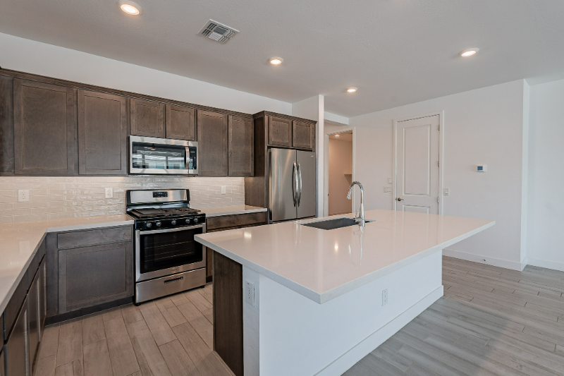 11664 W Marguerite Ave - Photo 2 of 41