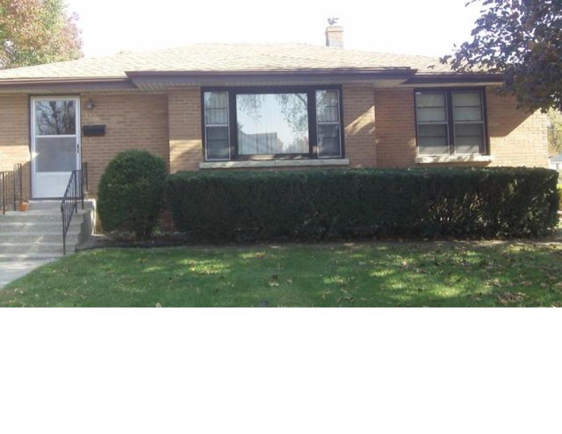 500 N Blaine Ave - Photo 2 of 12