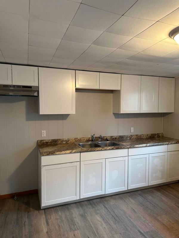 4695 Noble St - Photo 2 of 7