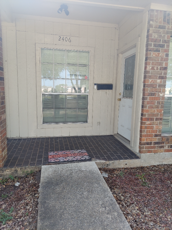 2406 Shenandoah Dr - Photo 2 of 19