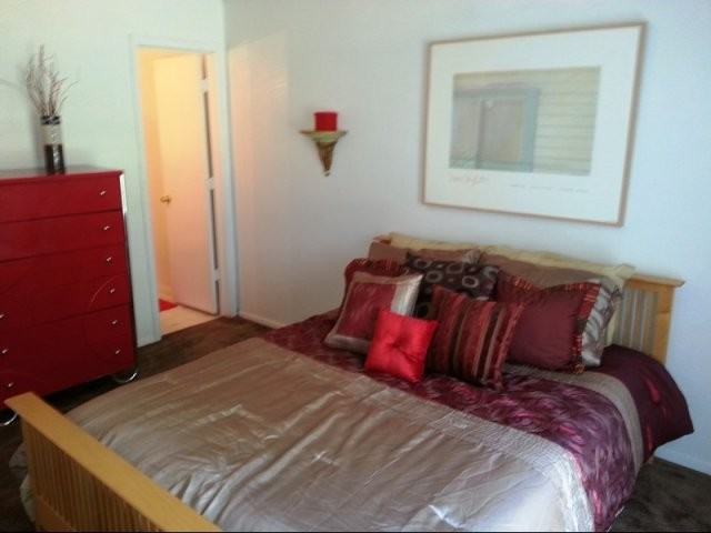 Simari Ridge Apartments (Closed) - Photo 3 of 8