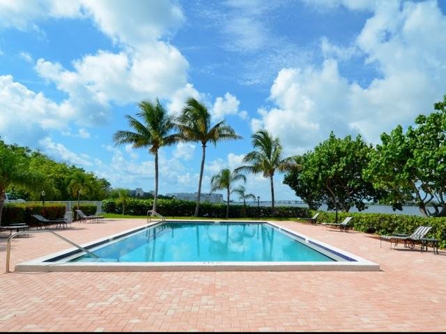 2560 South Ocean - Photo 2 of 6