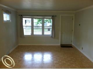 429 E Milton Ave - Photo 2 of 8