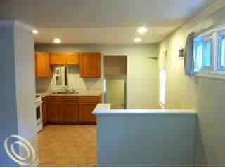 429 E Milton Ave - Photo 3 of 8