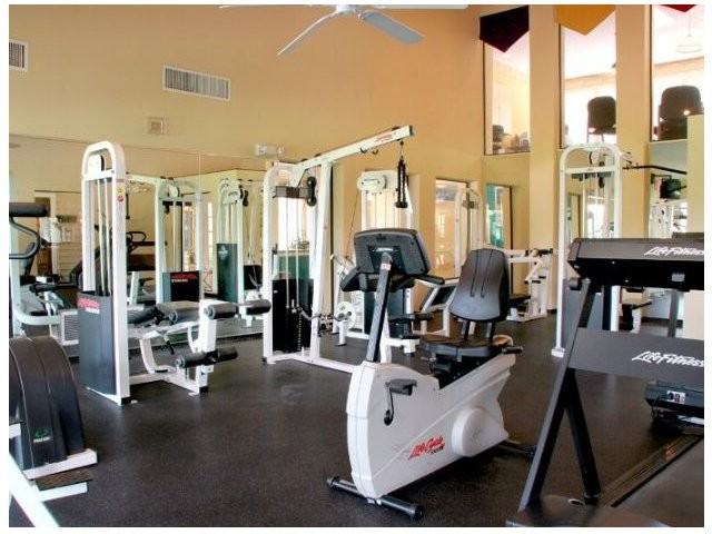 Carrollwood Station - Photo 2 of 10