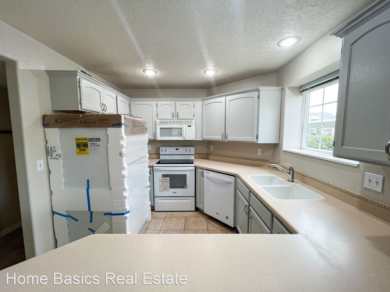 1008 W 1360 S - Photo 3 of 21