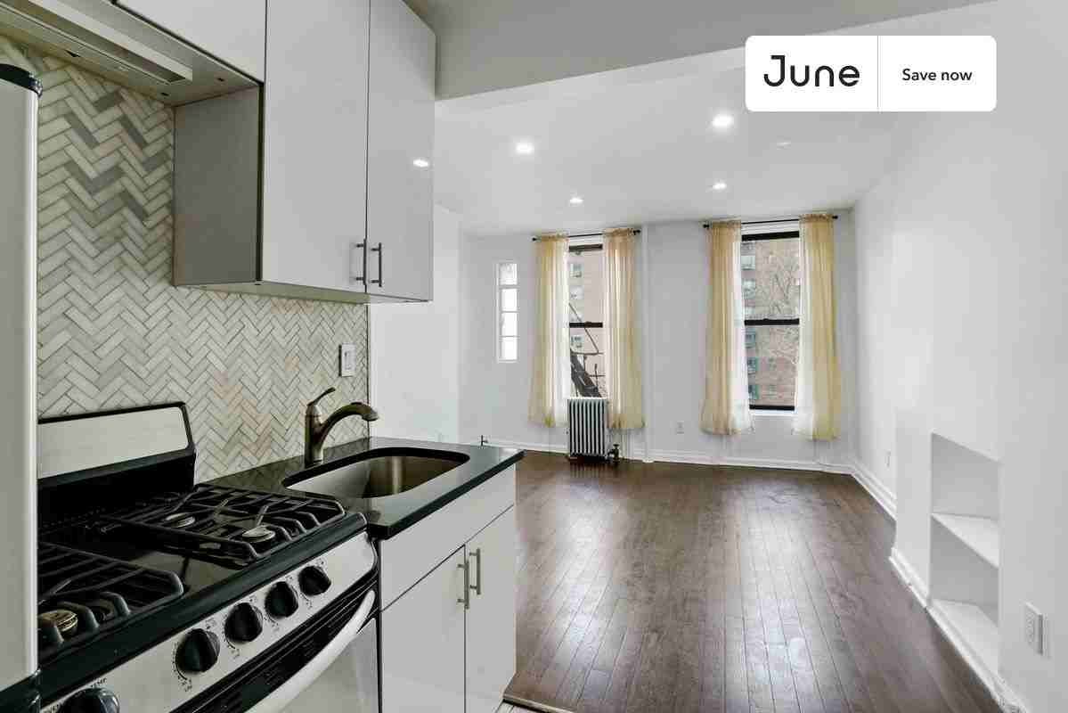 534 E 14th St #12 - Photo 6 of 14