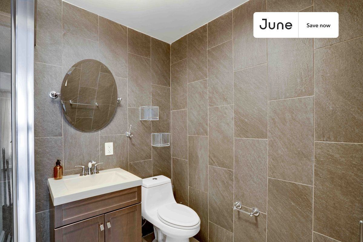 534 E 14th St #12 - Photo 7 of 14