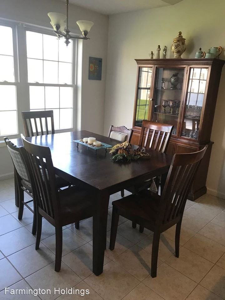 1418 A Hathaway Drive - Photo 2 of 12