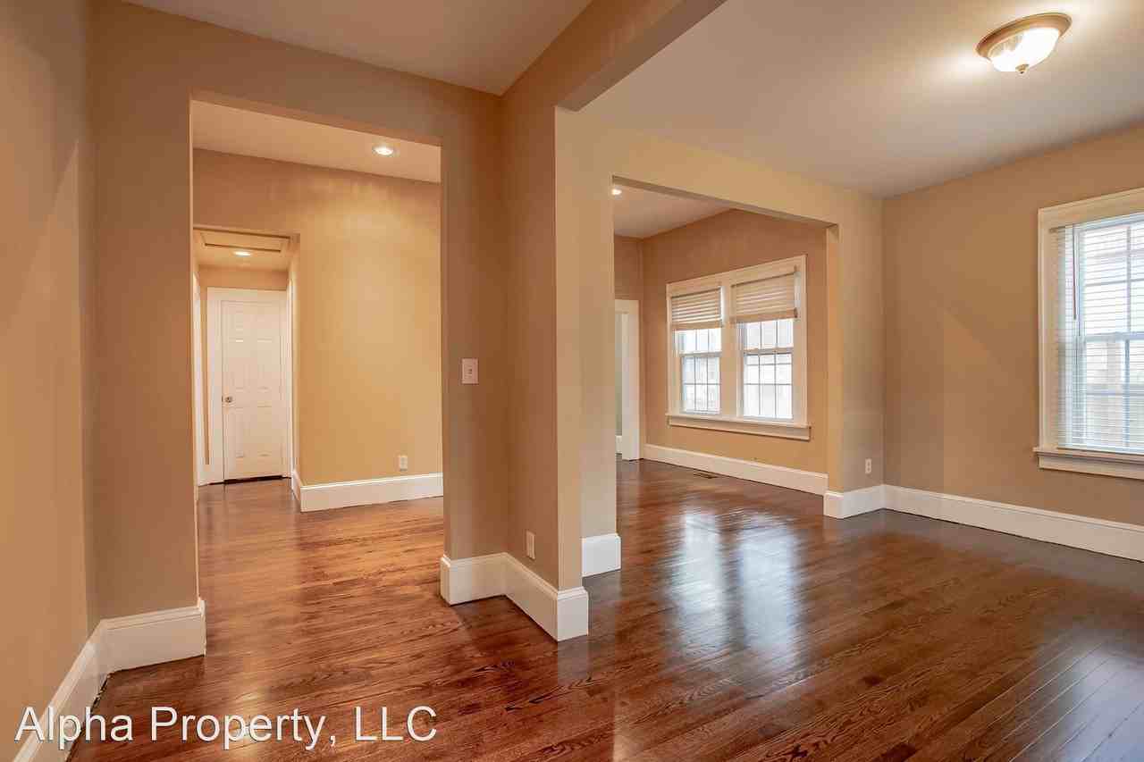 16 Woodfin Ave - Photo 3 of 22