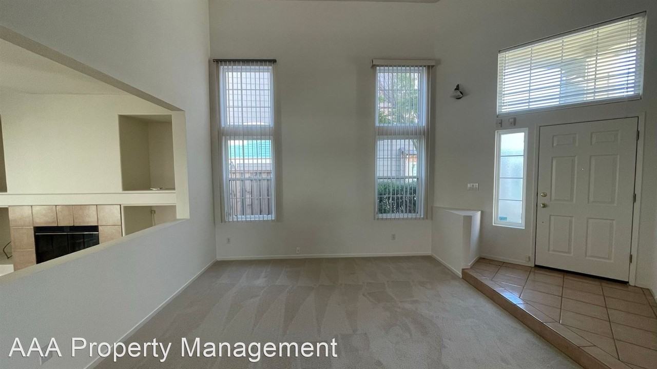 5006 Keller Ridge Dr - Photo 3 of 26