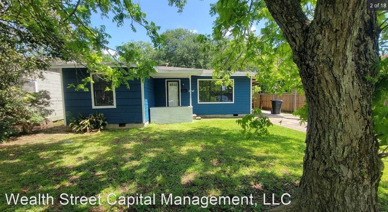 2712 3rd Ave - Photo 3 of 10
