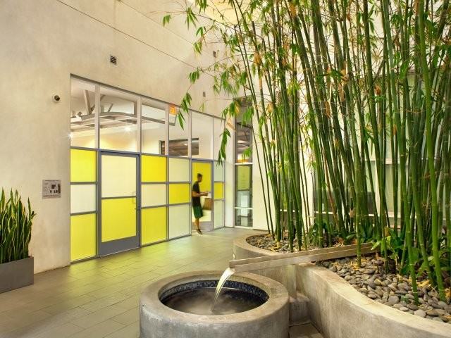 22. Luxe 1410 - Photo 2 of 24