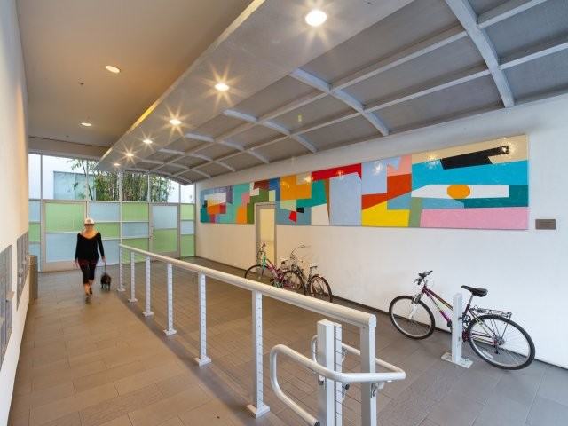 22. Luxe 1410 - Photo 3 of 24