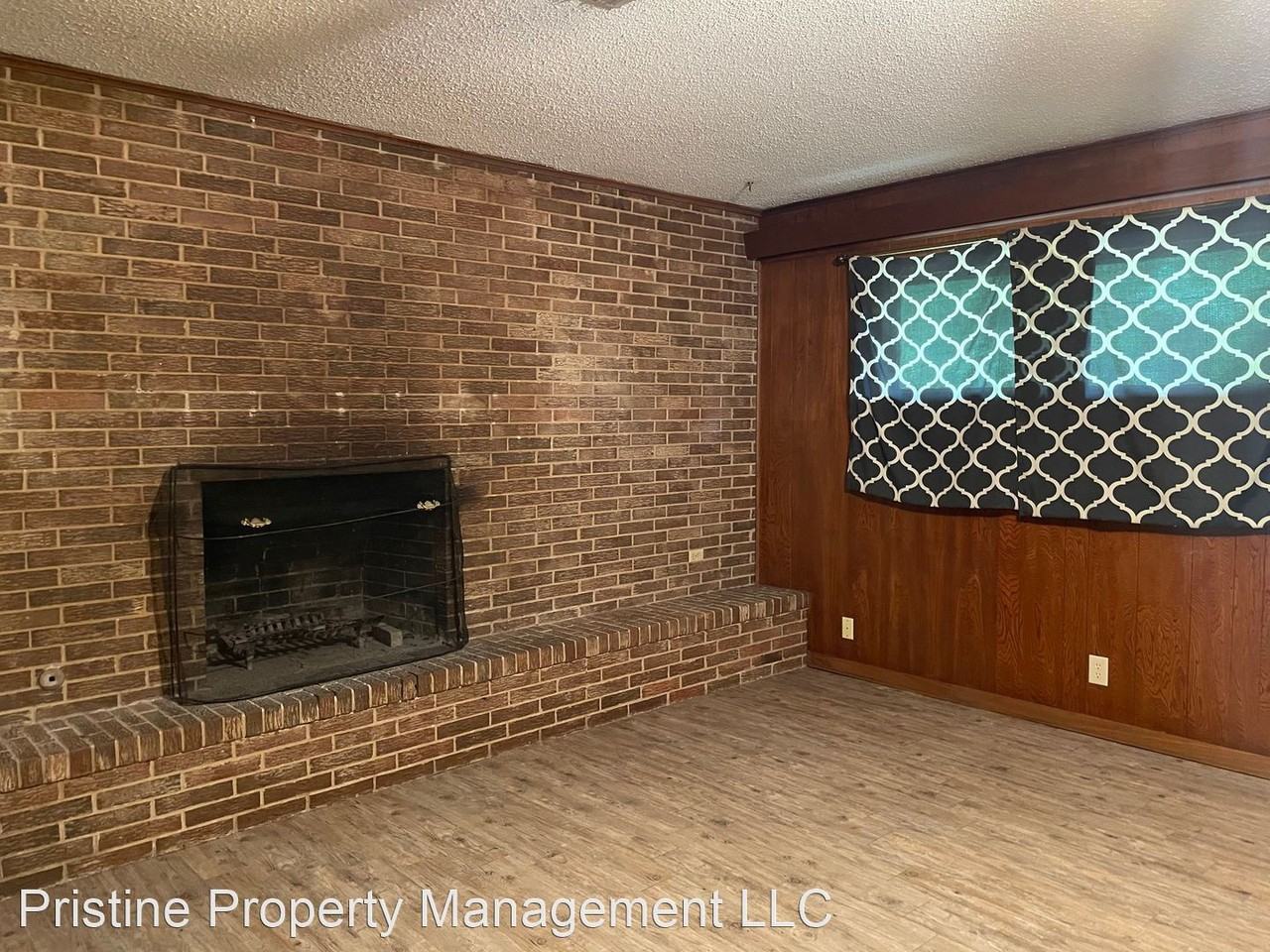 1011 Chevy Chase St - Photo 2 of 14