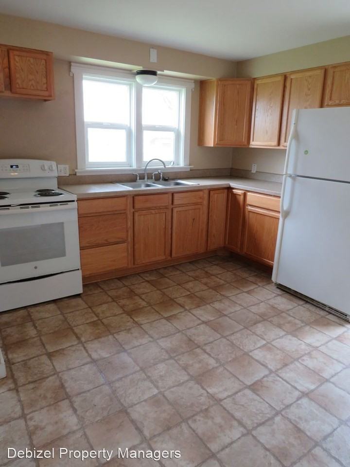 2217 Bench Blvd - Photo 2 of 9