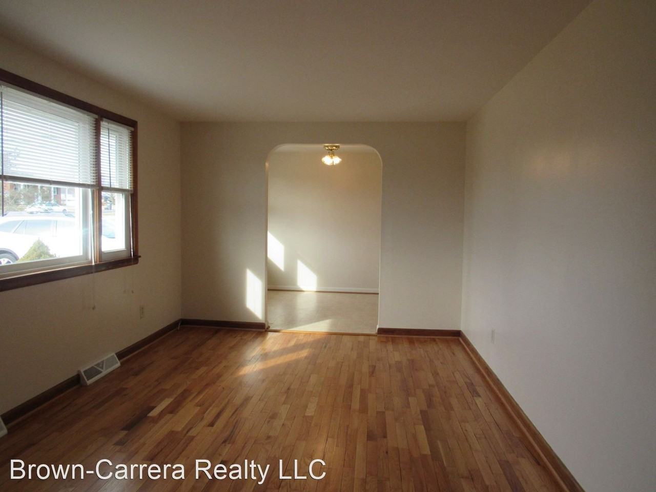 34 N Berlin Pike - Photo 3 of 7