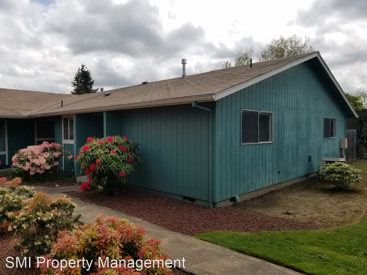 1614, 1624 & 1634 Lockhaven Dr NE - Photo 2 of 2