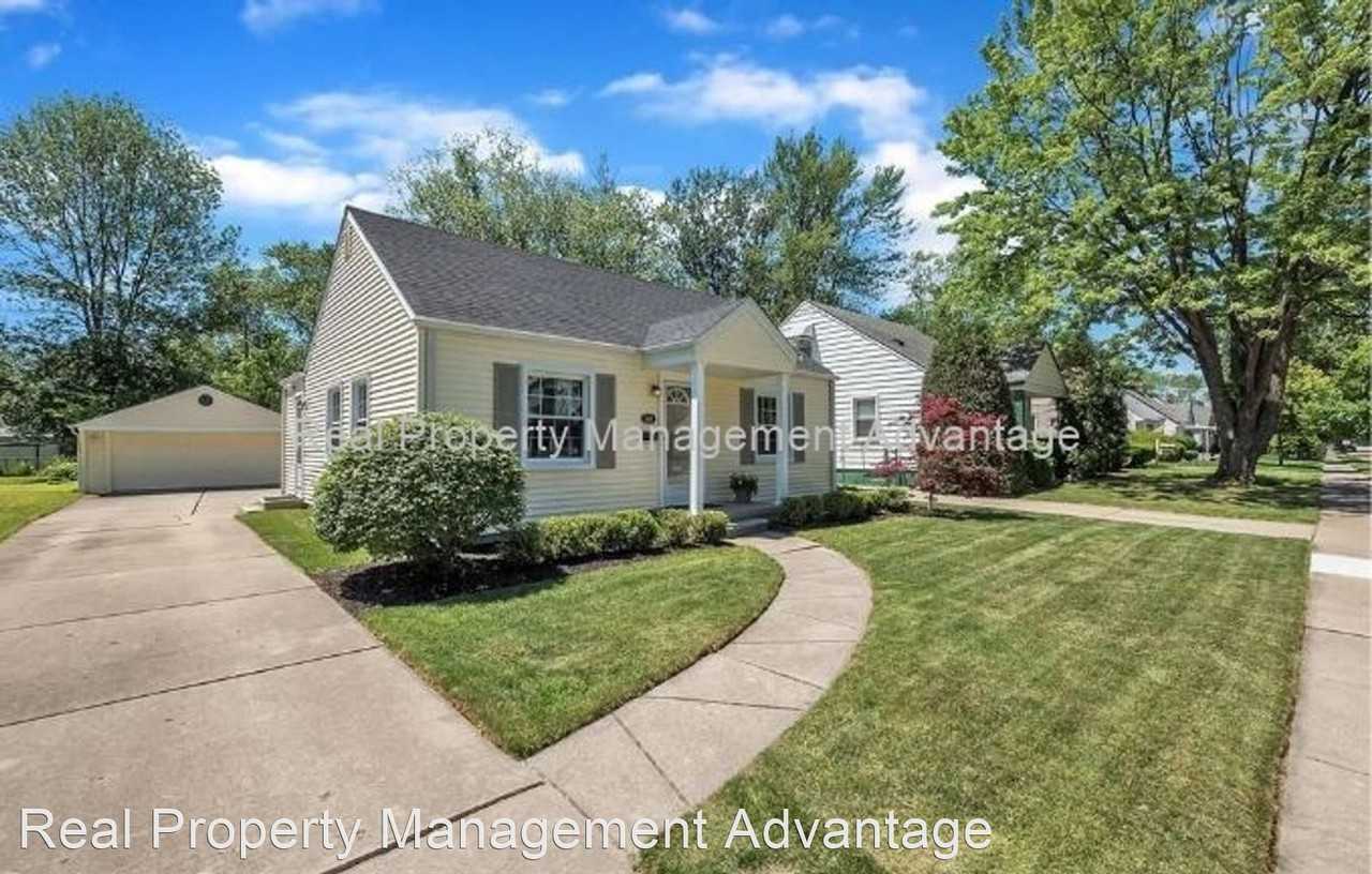 346 Gargantua Ave - Photo 2 of 15