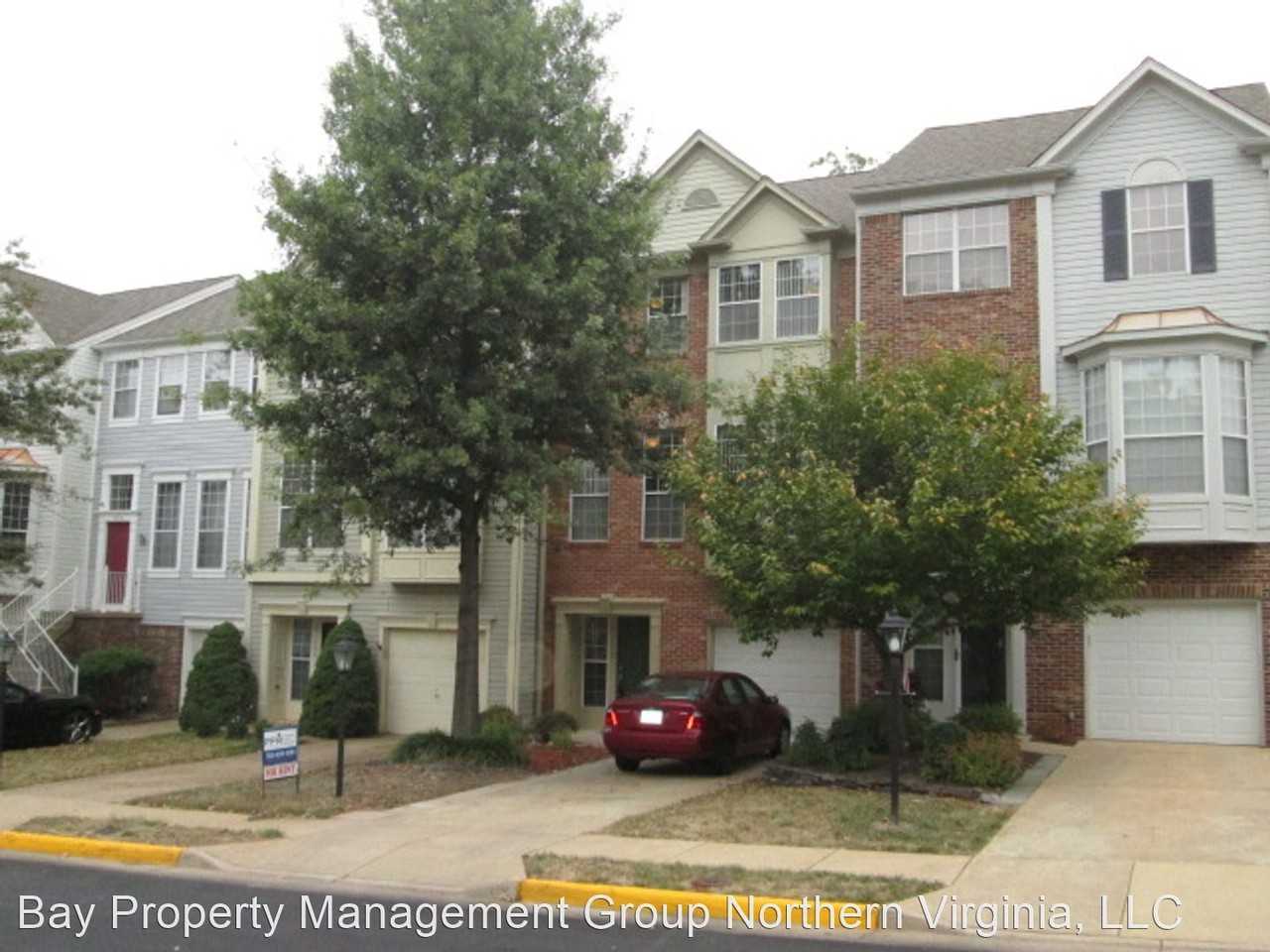 47630 Sandbank Sq - Photo 2 of 30