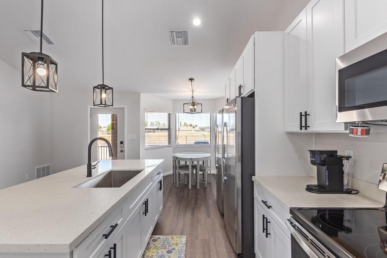 N 105th Ave - Photo 4 of 13