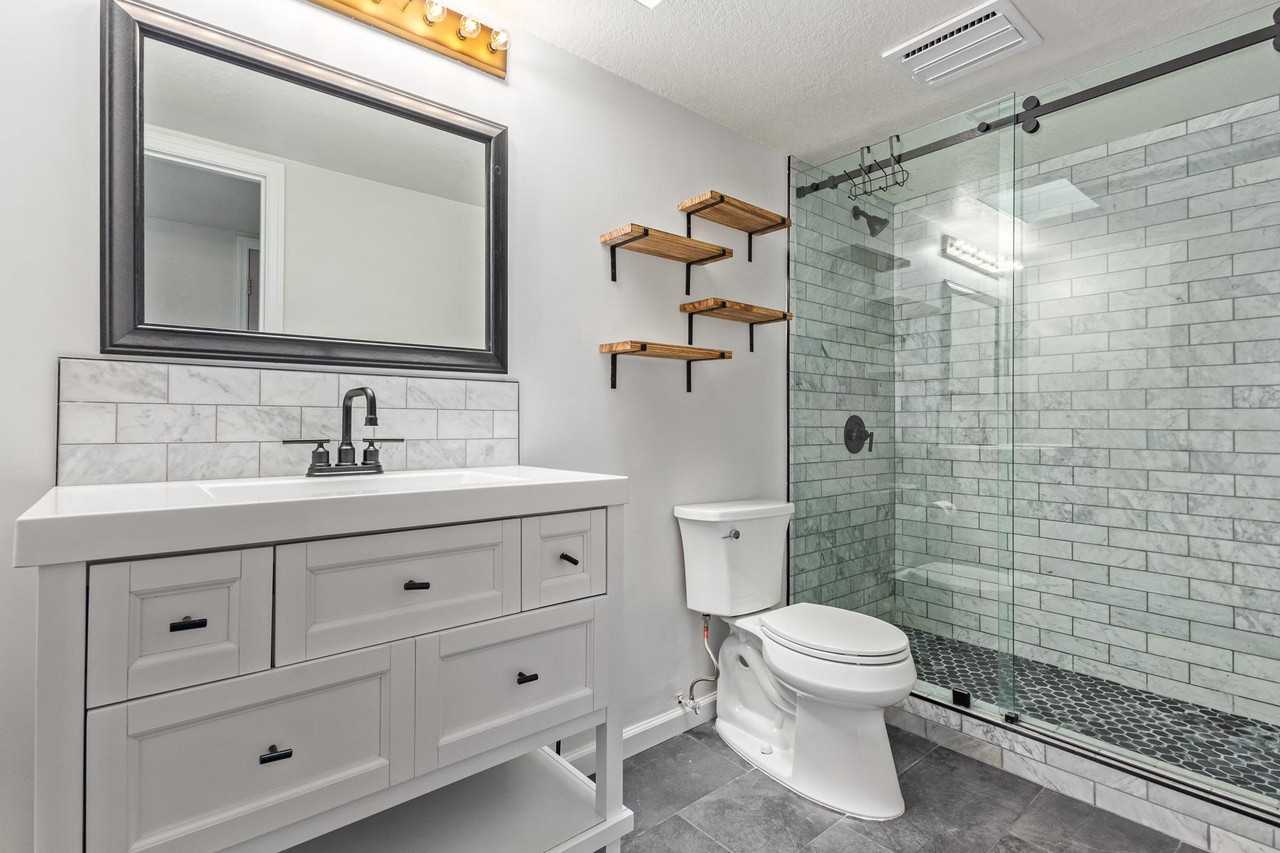 N 105th Ave - Photo 7 of 13