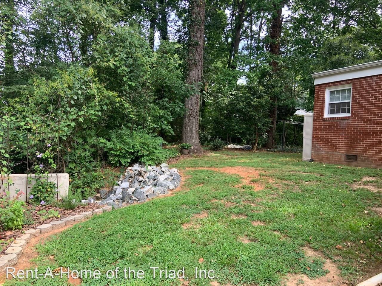 1506 Seminole Dr #A - Photo 3 of 12