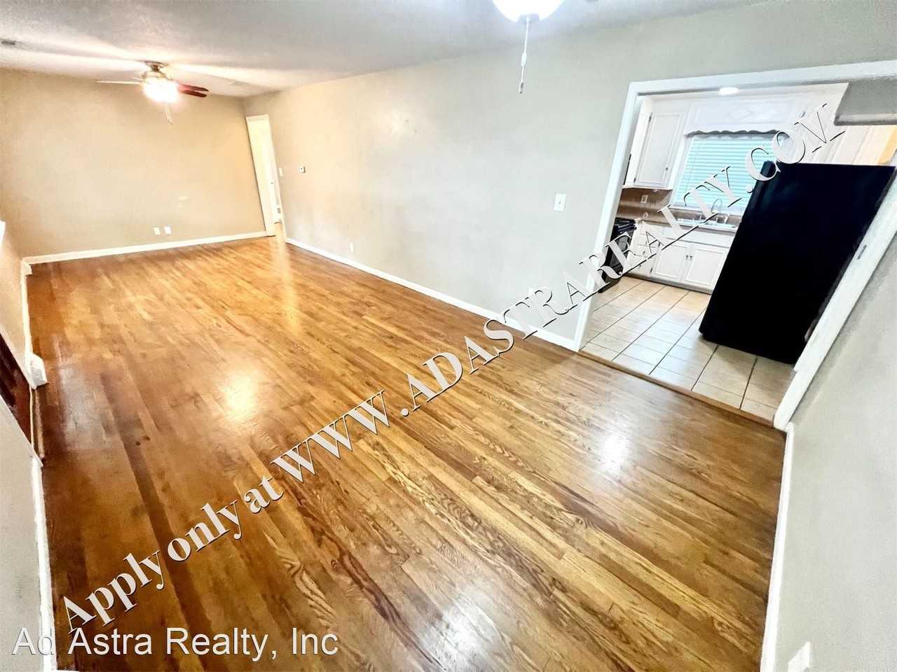 923 S Hunter Dr - Photo 3 of 24