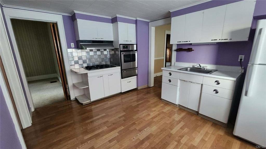 128 Lynwood Ave - Photo 2 of 9
