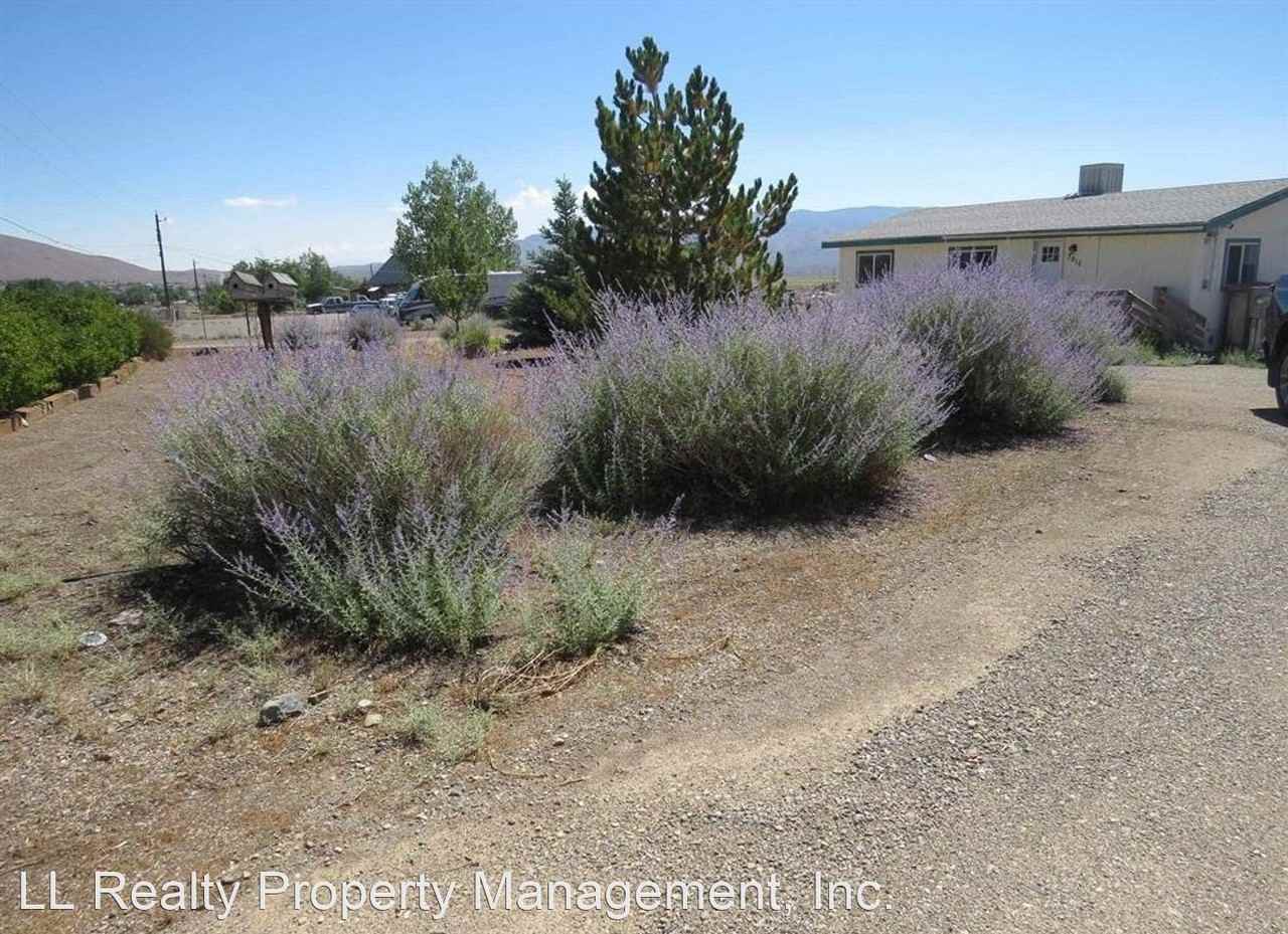 3915 Granite Way - Photo 3 of 17